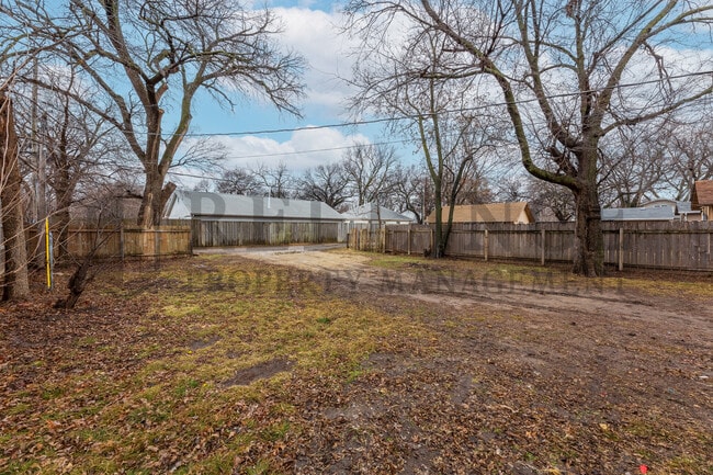 Photo - 2719 W Douglas Ave