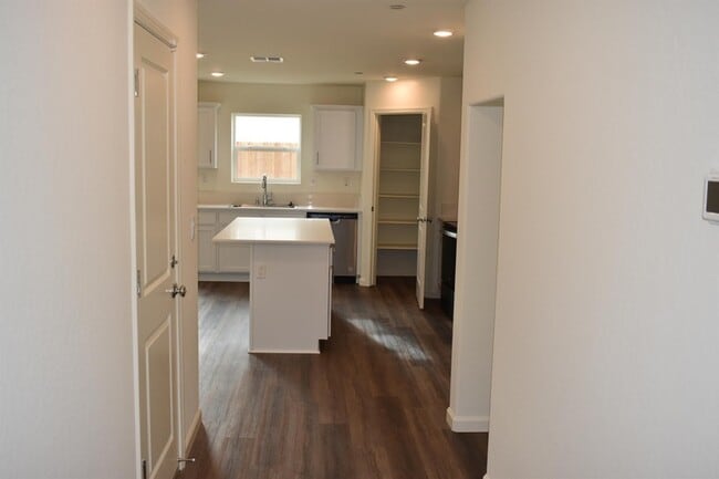 Photo - 4554 Iris Ct