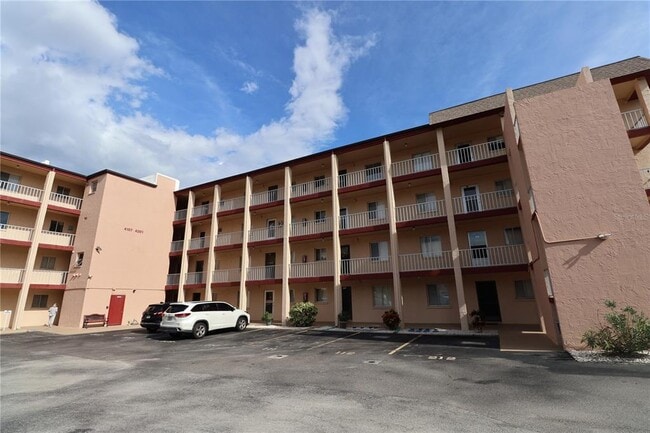 Building Photo - 4199 Heron Way Unit 411 Rental