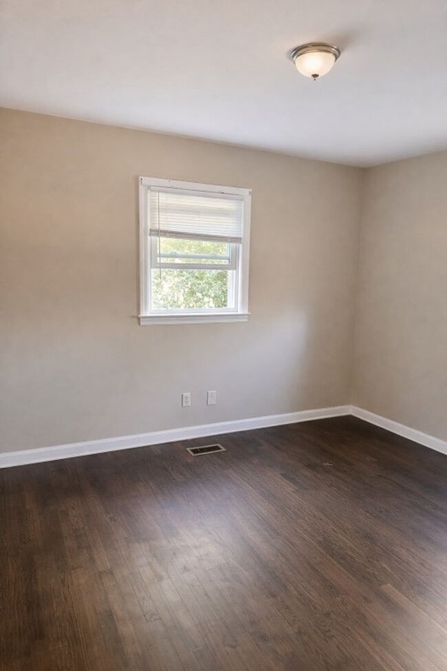 Photo - 3 BED 1 Bath Available in Fayetteville NC