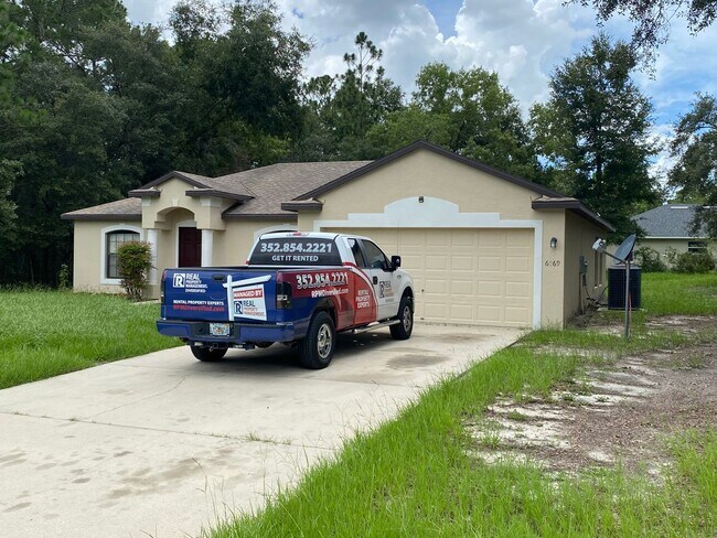 Photo - Desirable SW Ocala Neighborhood 3/2/2 **Wo...