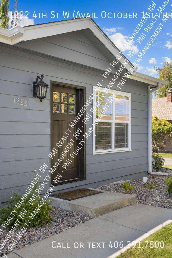 1222 4th St W