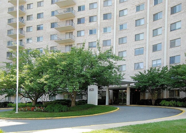 Photo - 1121 University Blvd W Unidad 804B