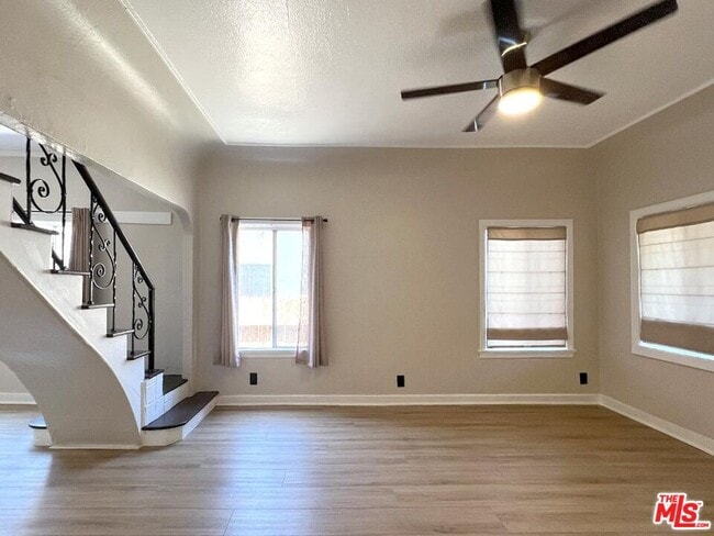 Photo - 5325 2nd Ave