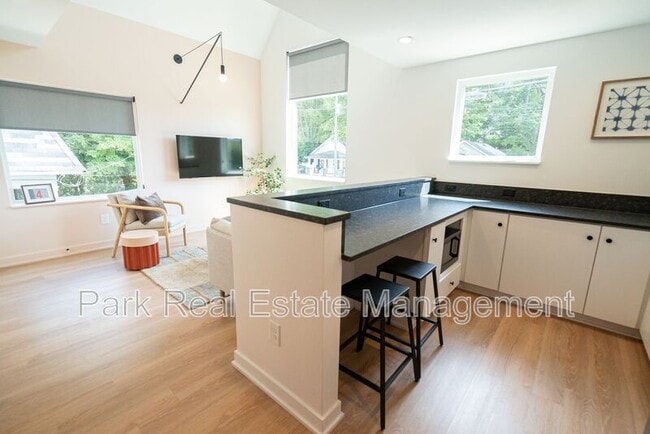 Photo - 901 E Edenton St