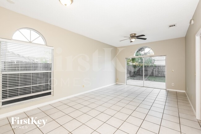 Photo - 1047 Whittier Cir