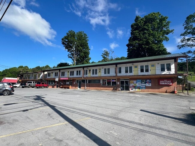 Building Photo - 404 W Jackson Blvd Unit #22