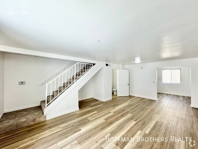 Building Photo - 16033 Vanowen St Unit 105A Rental