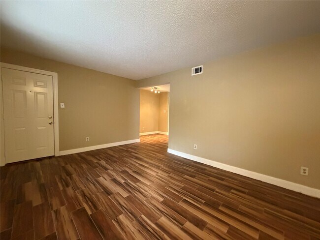 Photo - 1901 Brun St Unit D