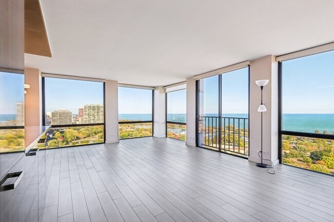 Photo - 345 W Fullerton Pkwy