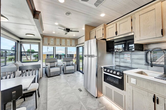 Photo - 1200 US Hwy 27 N