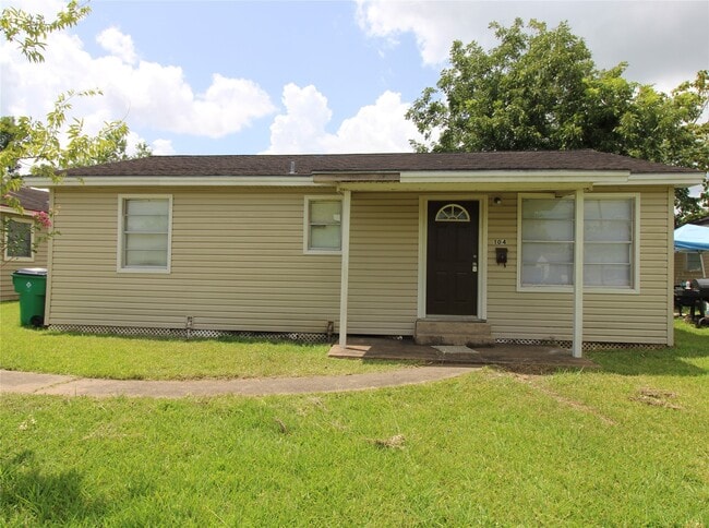Building Photo - 104 Prewitt Ln Rental