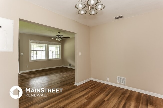 Photo - 3114 N 3rd St Cir