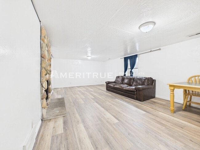 197 E Utah Ave Unit 2
