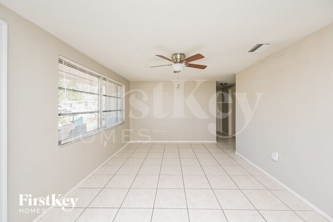 Photo - 10905 Kingsbridge Rd