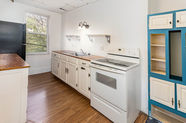 Photo - 213 Mulberry St Unit 2