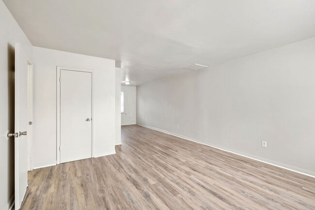 Photo - Renovated 3 Bedroom Unit! Unidad Apt. 61