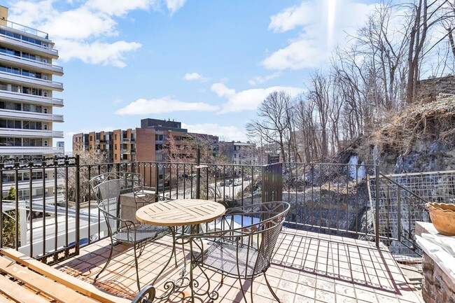 Photo - 1210 Rue Redpath-Crescent