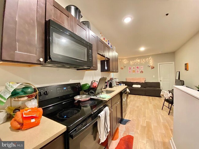 Photo - 2020 N Carlisle St