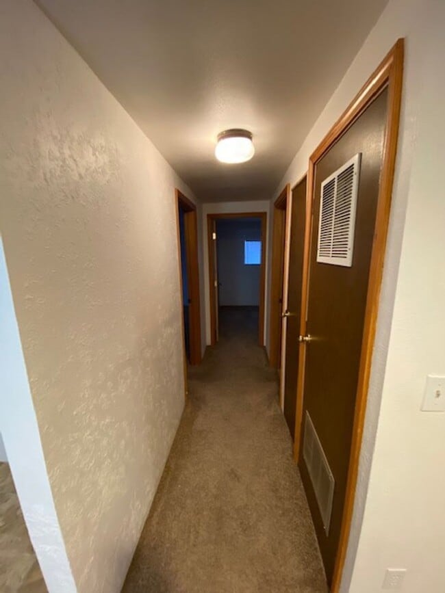 Photo - HOME ON HUDLOW (P#335)