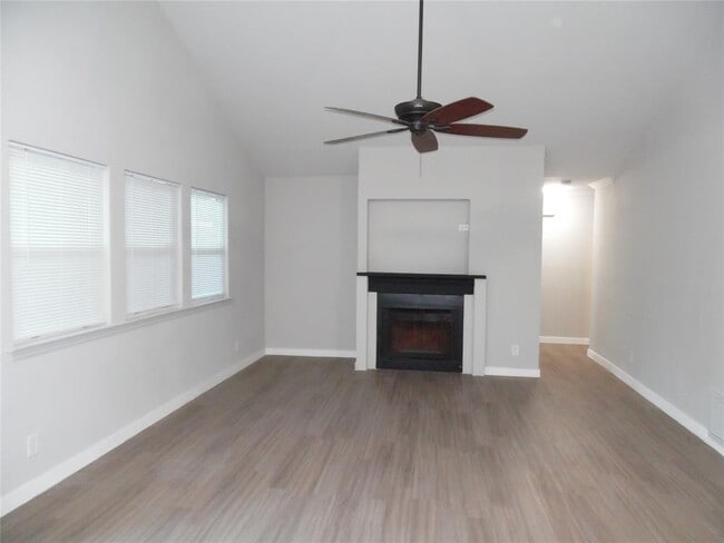 1209 Green Valley Cove