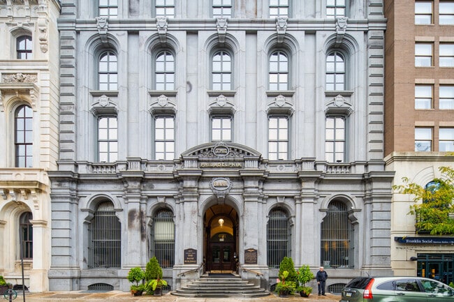 Photo - The Bank Building