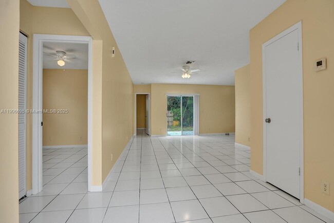 Photo - 2444 Raleigh St Casa