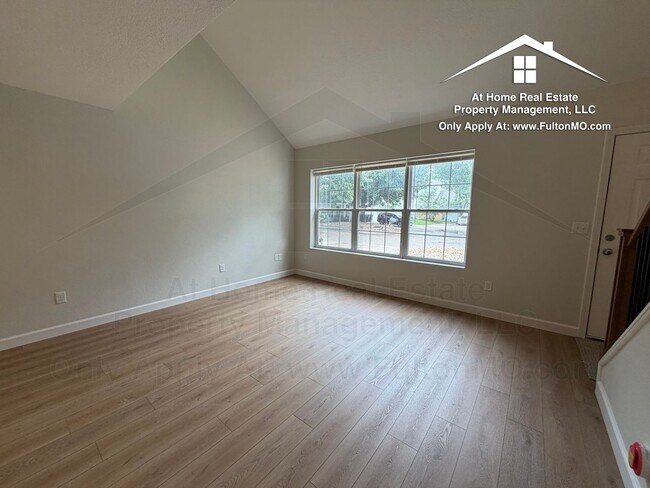 Photo - 1011 Greystone Ct