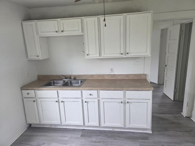 Photo - 305 S Cleveland Ave