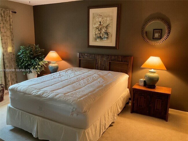 Photo - 2110 NE 39th St Unit 4B