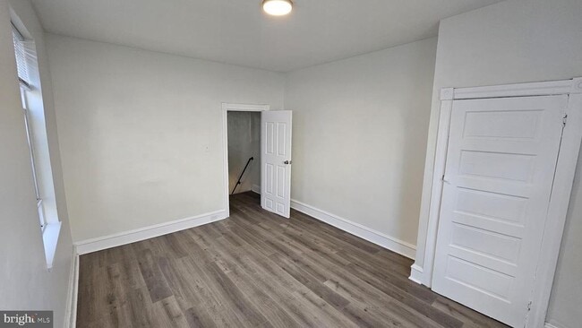 Photo - 3571 Frankford Ave
