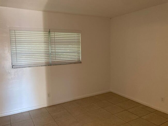 Photo - 466 Sunshine Dr Apartment Unit E5