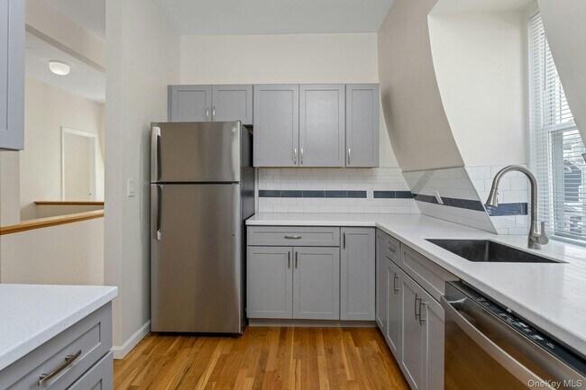 Photo - 11 Edgemont Rd