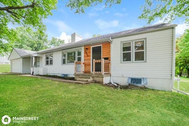Photo - 4909 Norwood Avenue, Kansas City, MO 64133