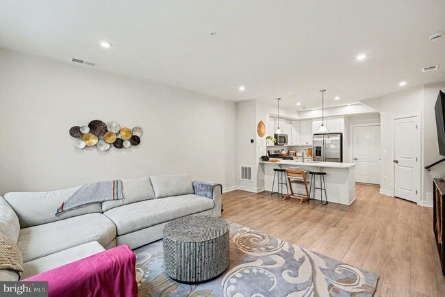 Photo - 17414 Southern Shrs Dr