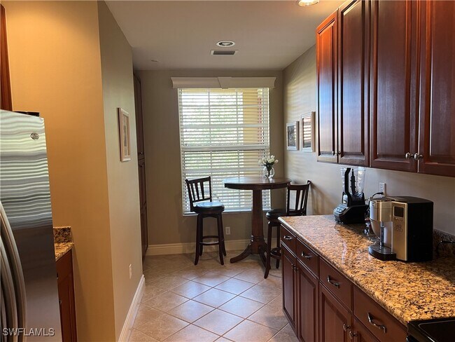Photo - 5068 Annunciation Cir Unit 4211