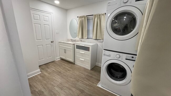 Photo - 9 Pearl St Unit 1