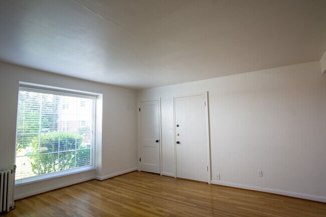 Photo - Fabulous Vintage 1-Bedroom Across the Street from Laurelhurst Park! Unidad 05