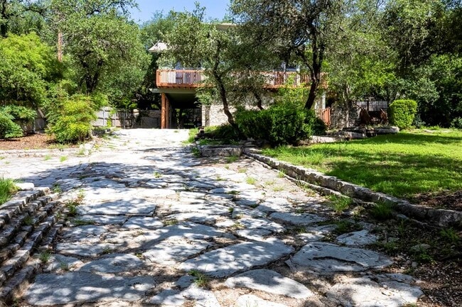 Photo - 208 Westhaven Dr