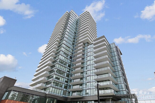 Building Photo - Beautiful 2 Bed + Flex Condo in White Rock! Unit 1302