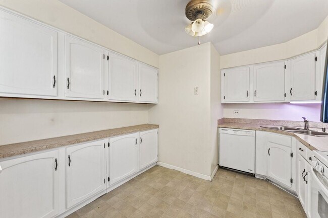 Photo - 225 N Gregory St Unit 225 Gregory St, #6, Aurora