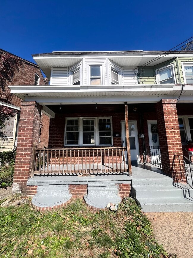 Photo - 612 Edgewood Ave