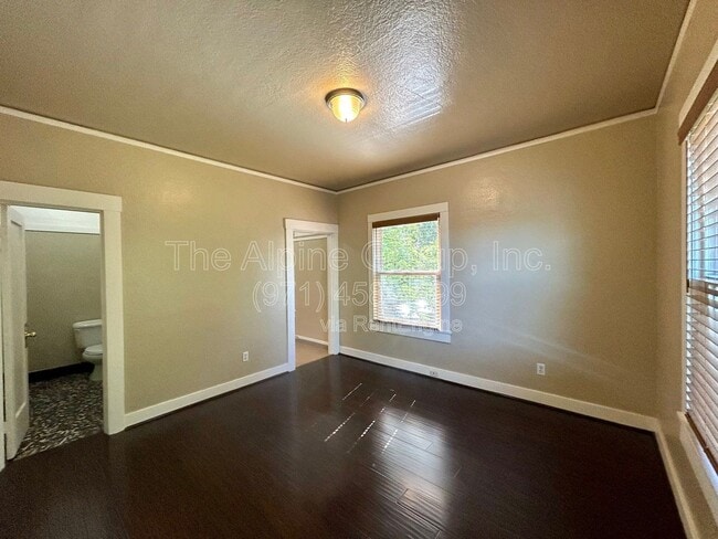 Photo - Nob Hill Apartments