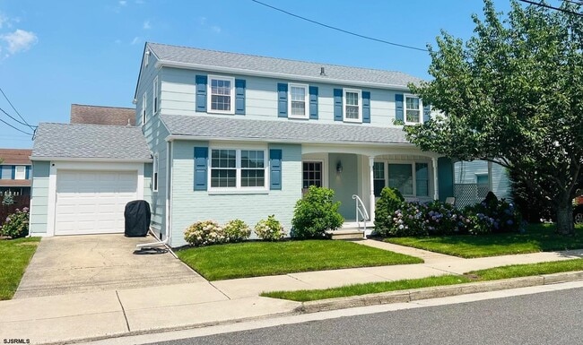 Photo - 611 N Delavan Ave House