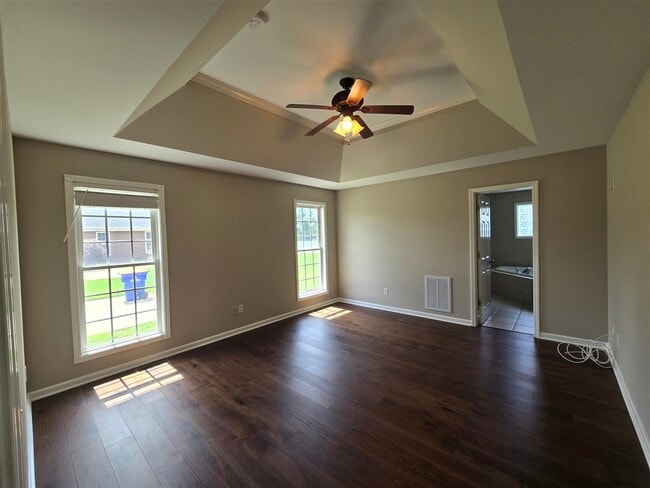 Photo - 309 Eureka Way