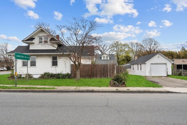 Photo - 218 Islip Blvd