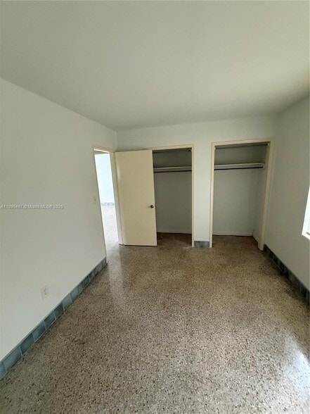 Photo - 301 SW 9th St Unidad 2