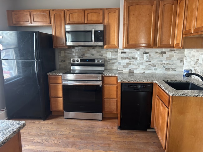 Photo - 315 E Garrison St Unit 2