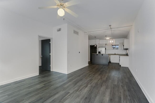 Photo - 711 W 26th St Unit 702