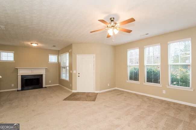 Photo - 4681 Highpoint Ln